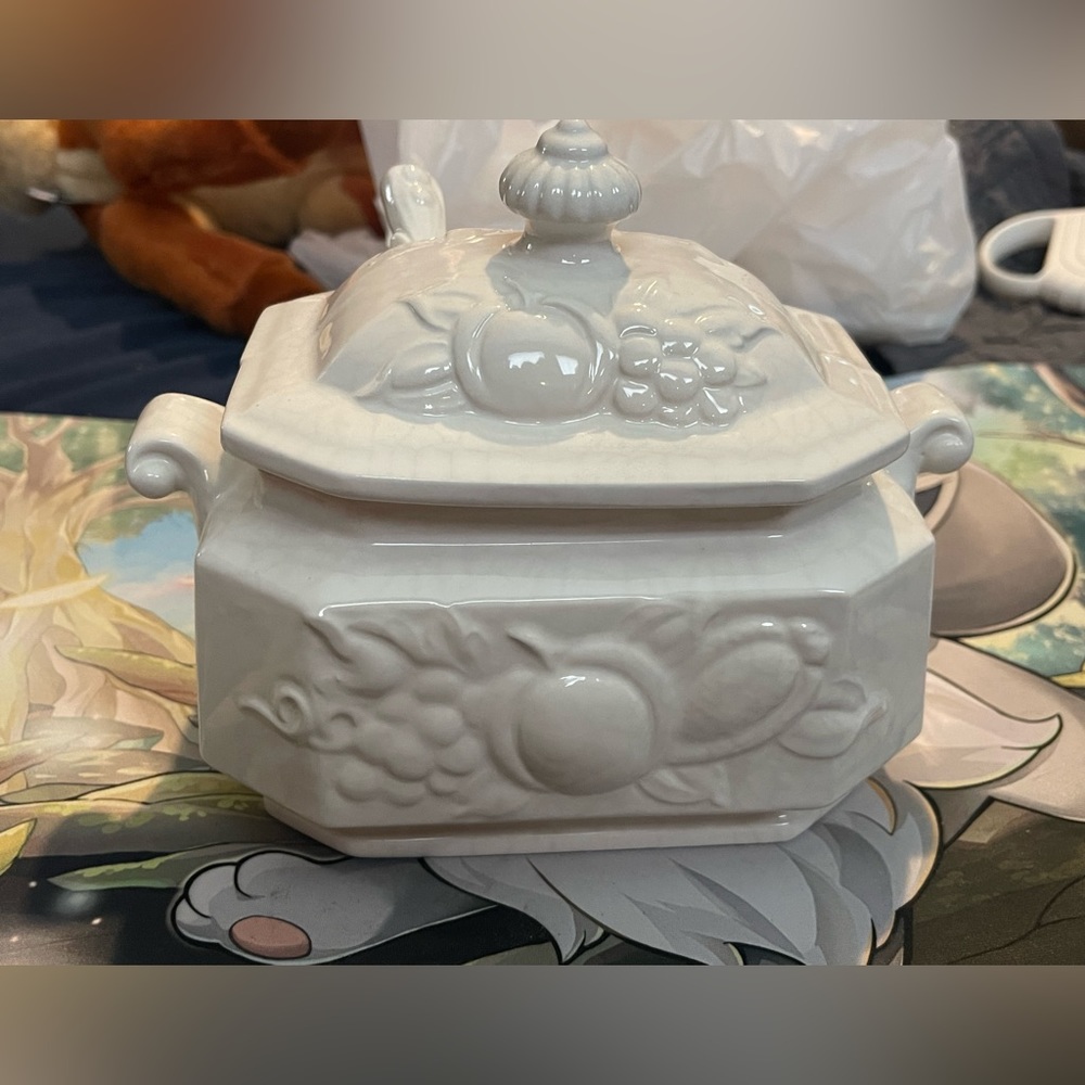 Tureen - Picture 2 of 10